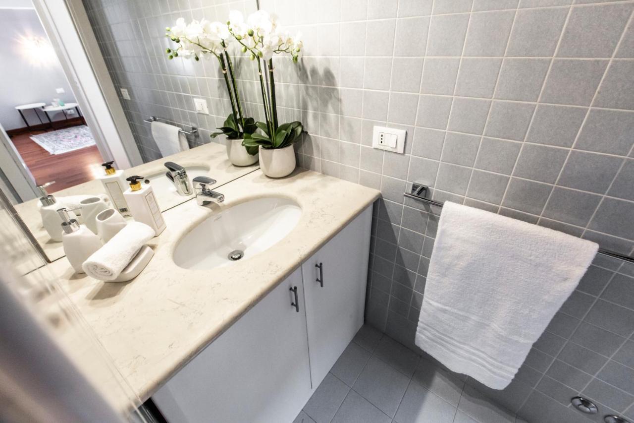 Apartament San Pantalon Luxury Penthouse R&R Wenecja Zewnętrze zdjęcie